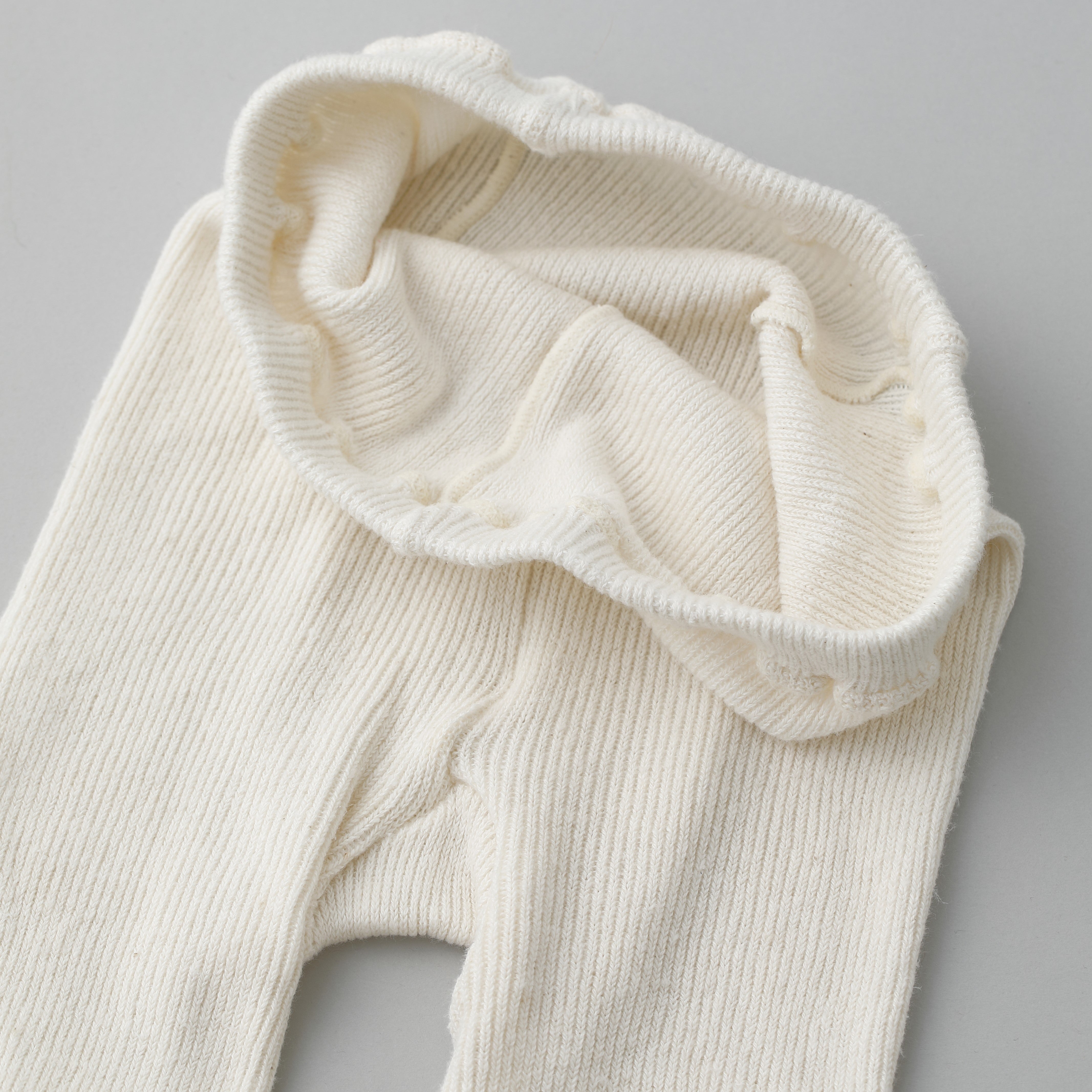 保温性を教えてくれる冬季のヘンプ